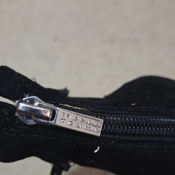 Ivanka Trump Black Heels - Picture 4 of 6